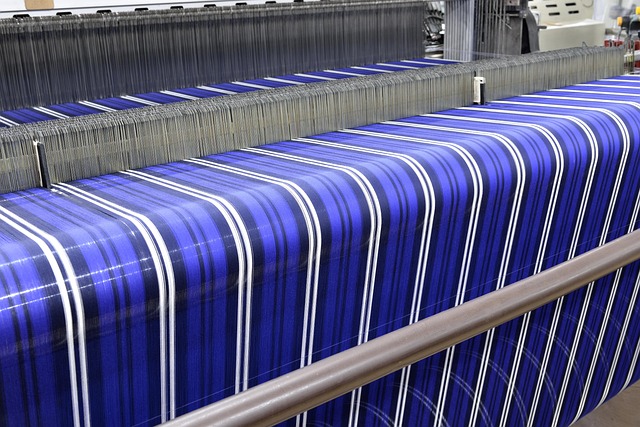 ** Odzież termoaktywna z naturalnych vs. syntetycznych materiałów: Która opcja jest lepsza dla osób z nadwrażliwością sensoryczną? - 3 2025
