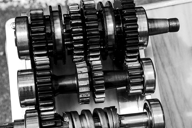 Ukryte życie skrzyni biegów: od mechaniki precyzji do elektronicznej magii - 1 2025