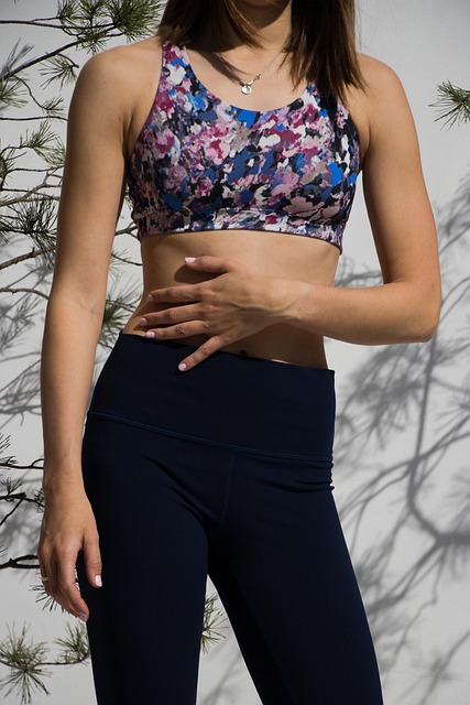 Buty sportowe jako element codziennego stylu – jak je nosić z klasą?